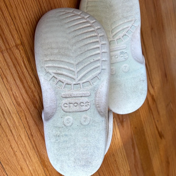 White Crocs - Picture 7 of 16